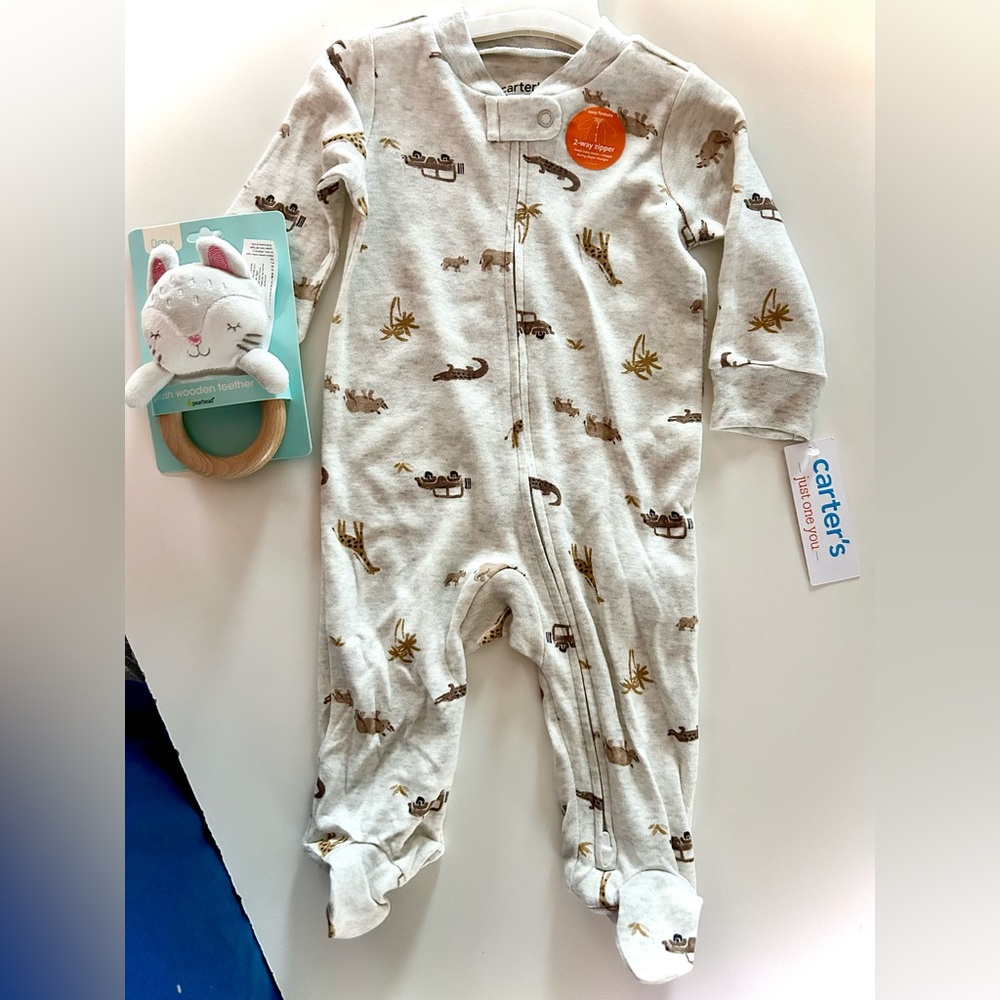 NWT 3m Carters Baby boys safari sleep n play set with plush wooden teether